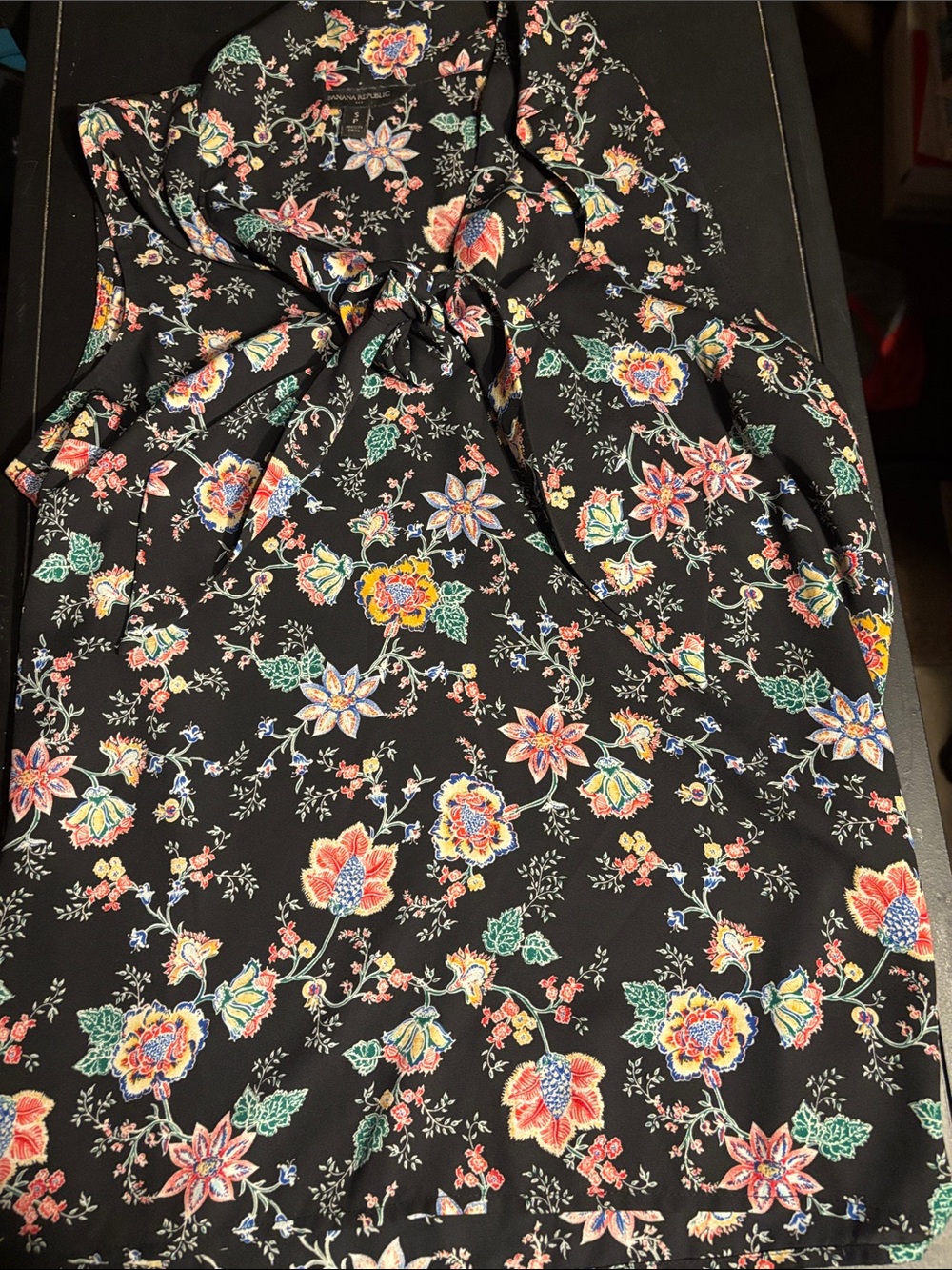 Banana Republic Black Sleeveless Floral Tie-Neck Blouse
